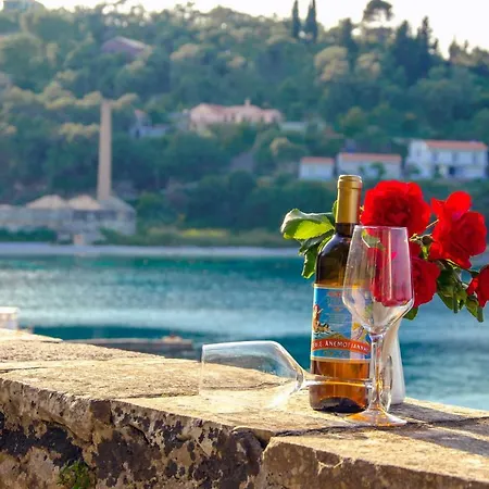Апартаменты Stemar Longos (Paxos)