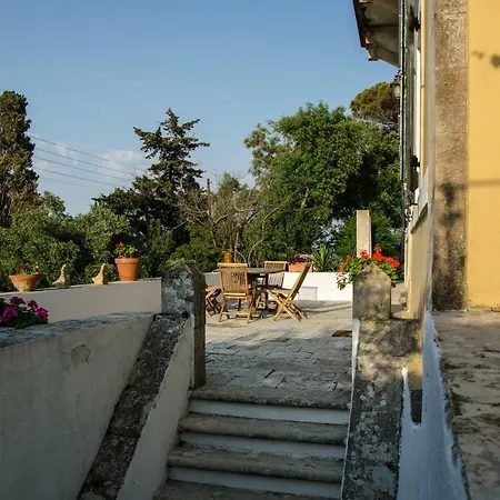 Апартаменты Stemar Longos (Paxos)
